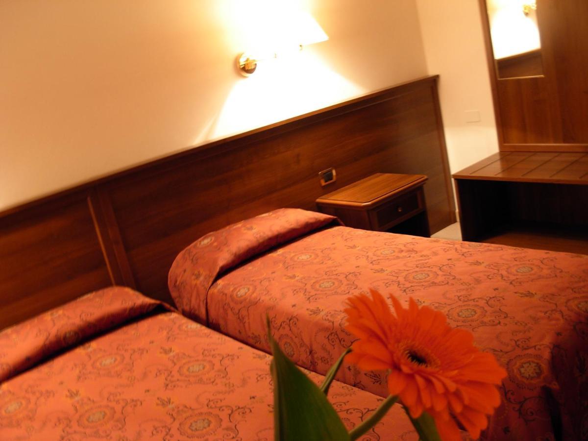 Hotel Belvedere Rivalta di Brentino Екстер'єр фото